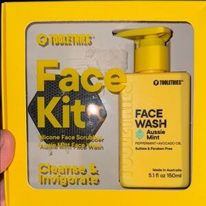 Aussie Mint Face kit for Grooming by Tooletries